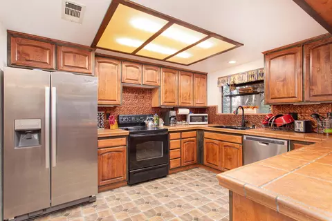419 Rivella Vista Dr, Redding, CA 96001 photo 24