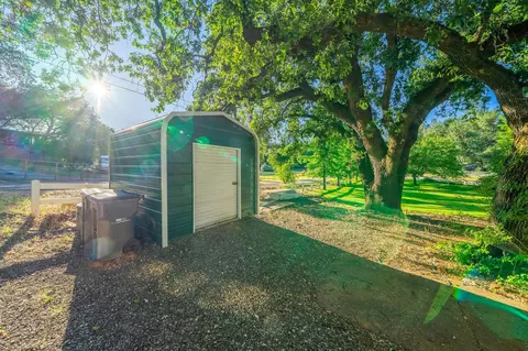 20083 Sunrise Dr, Redding, CA 96003 photo 12