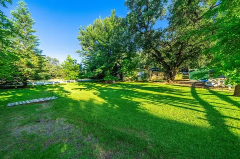 20083 Sunrise Dr, Redding, CA 96003 photo 7