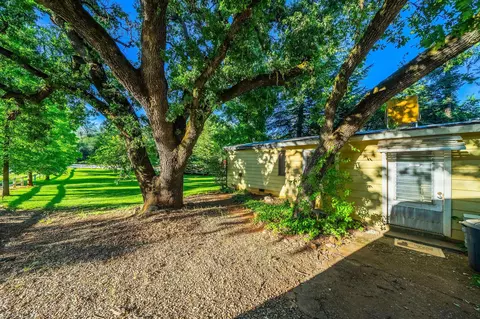 20083 Sunrise Dr, Redding, CA 96003 photo 11