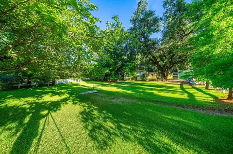 20083 Sunrise Dr, Redding, CA 96003 photo 8
