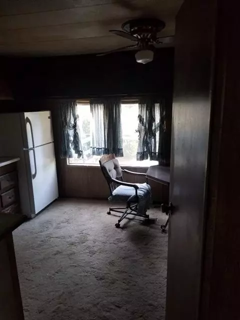 3770 El Portal Dr, Redding, CA 96002 photo 4