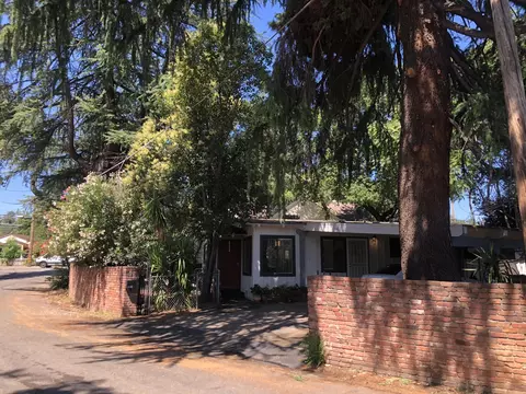 1440 Sonoma St, Redding, CA 96001 photo 1