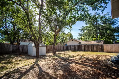1115 Walnut Ave, Redding, CA 96001 photo 24