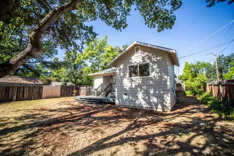 1115 Walnut Ave, Redding, CA 96001 photo 23