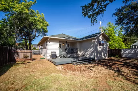 1115 Walnut Ave, Redding, CA 96001 photo 21