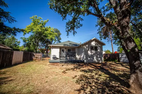 1115 Walnut Ave, Redding, CA 96001 photo 22