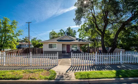 1115 Walnut Ave, Redding, CA 96001 photo 1