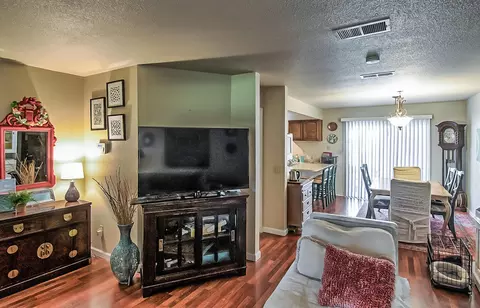 3055 Northwoods Way, Redding, CA 96002 photo 9