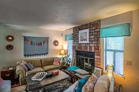 3055 Northwoods Way, Redding, CA 96002 photo 8