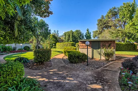 3055 Northwoods Way, Redding, CA 96002 photo 36