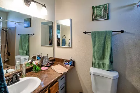 3055 Northwoods Way, Redding, CA 96002 photo 20