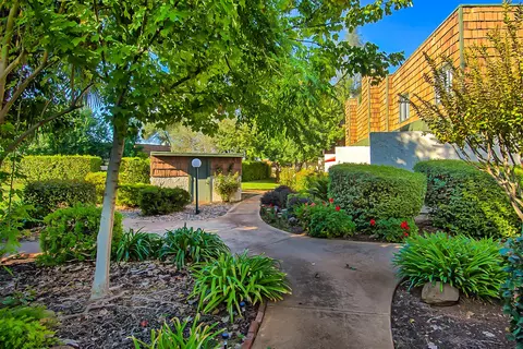 3055 Northwoods Way, Redding, CA 96002 photo 40