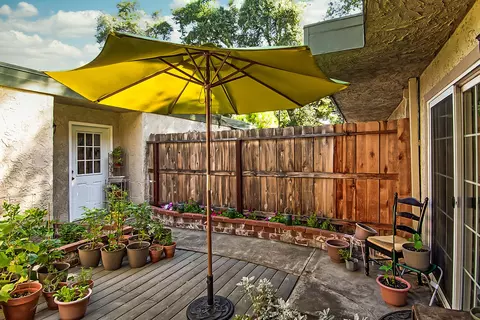 3055 Northwoods Way, Redding, CA 96002 photo 28
