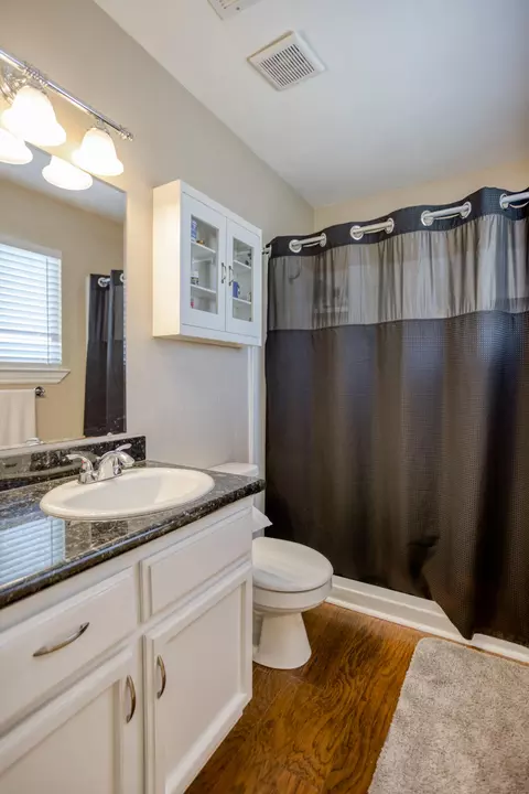 1040 Camelot Ct, Redding, CA 96003 photo 25