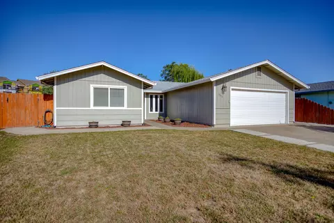 1040 Camelot Ct, Redding, CA 96003 photo 28