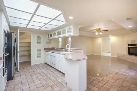 3701 Eagle Pkwy, Redding, CA 96001 photo 9