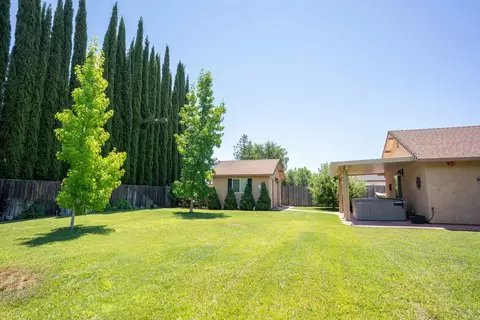 397 Tourmaline Way, Redding, CA 96003 photo 3