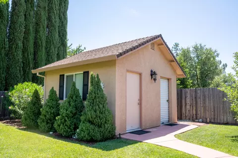 397 Tourmaline Way, Redding, CA 96003 photo 4