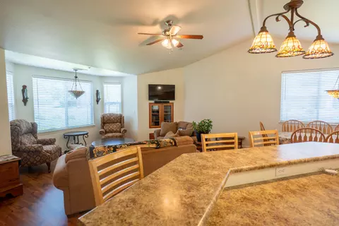397 Tourmaline Way, Redding, CA 96003 photo 12