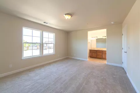 2392 La Villa Way, Redding, CA 96003 photo 18
