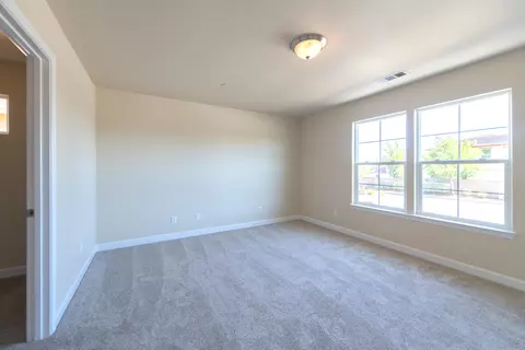 2392 La Villa Way, Redding, CA 96003 photo 17