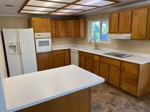 5735 Cascade Dr, Redding, CA 96003 photo 22