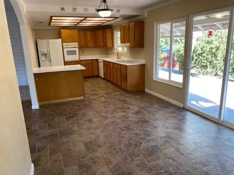 5735 Cascade Dr, Redding, CA 96003 photo 14