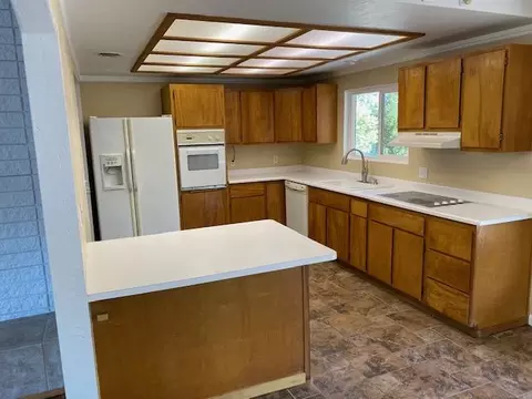 5735 Cascade Dr, Redding, CA 96003 photo 11