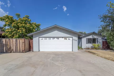 2558 Keylod, Redding, CA 96002 photo 2