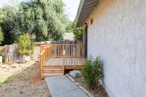 2558 Keylod, Redding, CA 96002 photo 28