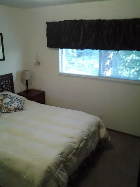 1909 Grandview Ave, Redding, CA 96001 photo 18