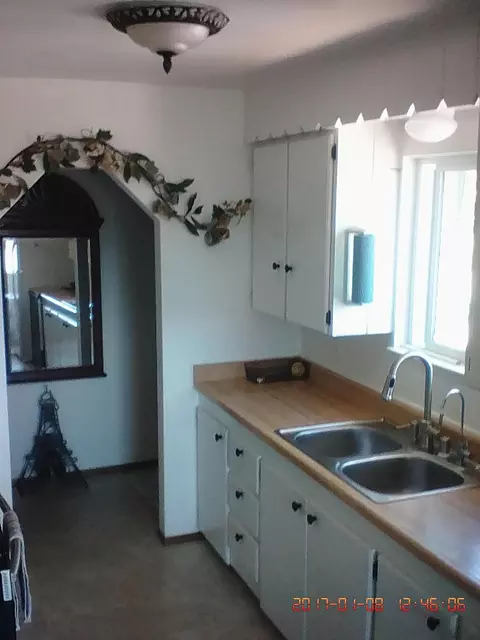 1909 Grandview Ave, Redding, CA 96001 photo 9