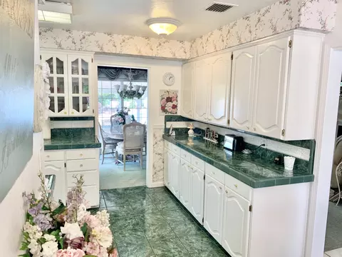 1262 Dusty Ln, Redding, CA 96002 photo 5