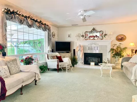 1262 Dusty Ln, Redding, CA 96002 photo 9