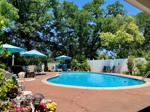 1262 Dusty Ln, Redding, CA 96002 photo 2