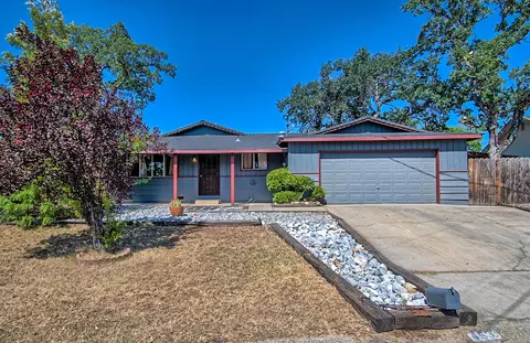 4530 Enchanted Way, Redding, CA 96001 photo 2