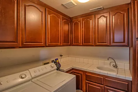 3671 Fairoaks Ct, Redding, CA 96001 photo 20