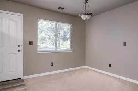 8836 Faye Ln, Redding, CA 96002 photo 8