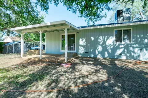 8836 Faye Ln, Redding, CA 96002 photo 24