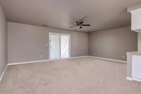 8836 Faye Ln, Redding, CA 96002 photo 3