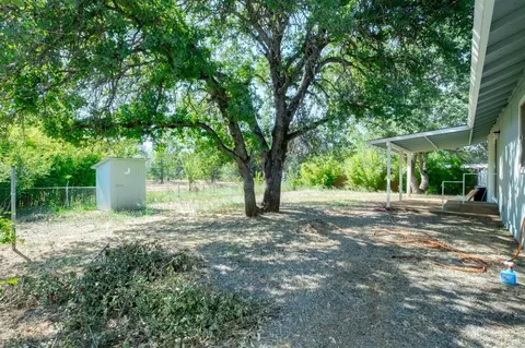 8836 Faye Ln, Redding, CA 96002 photo 16