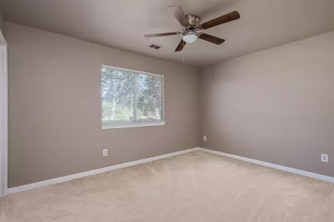 8836 Faye Ln, Redding, CA 96002 photo 12