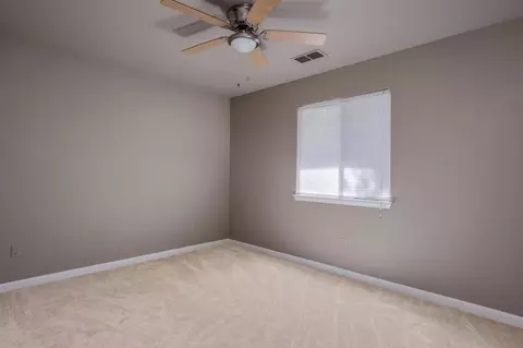 8836 Faye Ln, Redding, CA 96002 photo 10