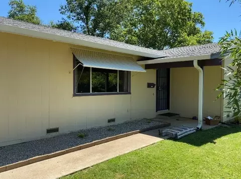 725 West St, Redding, CA 96001 photo 2