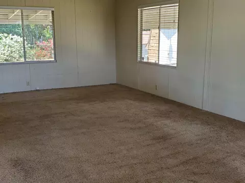 11814 Woggon Ln, Redding, CA 96003 photo 6