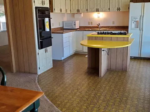 11814 Woggon Ln, Redding, CA 96003 photo 8