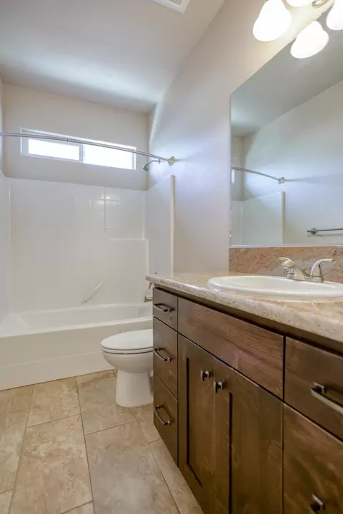 1464 Lear Way, Redding, CA 96001 photo 15