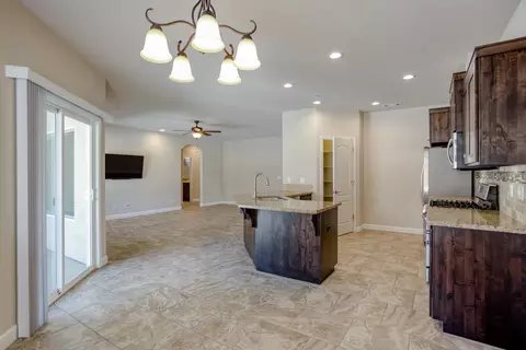 1464 Lear Way, Redding, CA 96001 photo 7