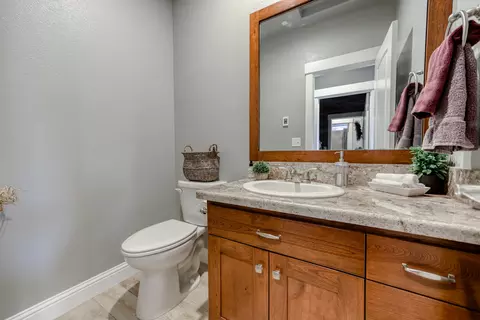 457 Belvedere Dr, Redding, CA 96003 photo 43